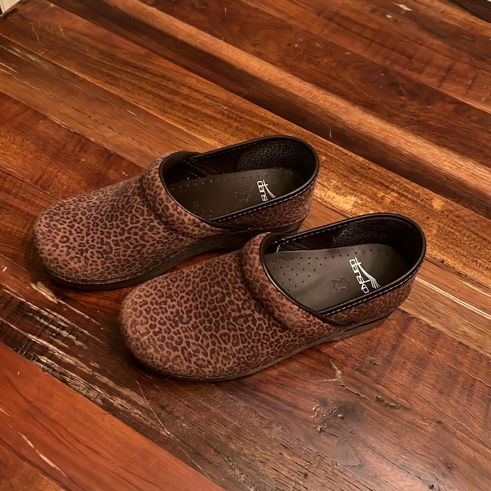 Dansko Clogs, never worn, mini leopard suede, size 38 (7.5-8 women’s)